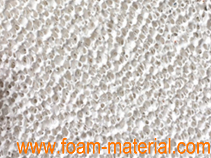 Alumina ceramic foam