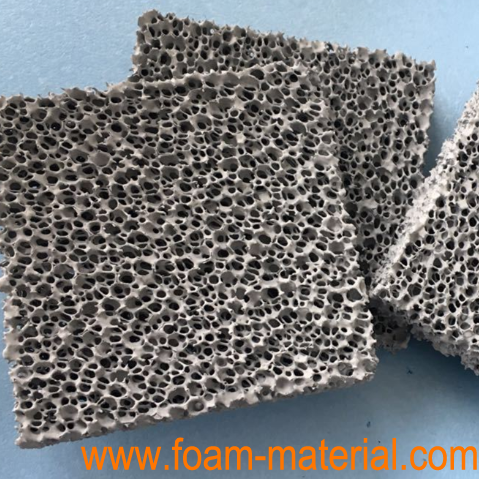 Ceramic foam