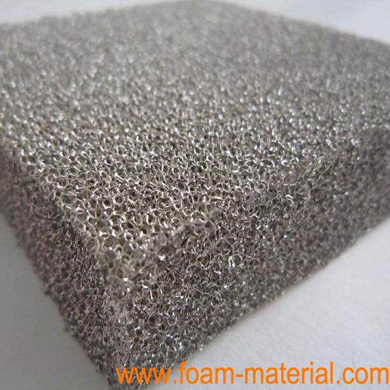 Iron-nickel foam