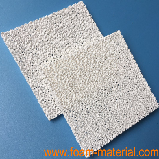 Alumina ceramic foam